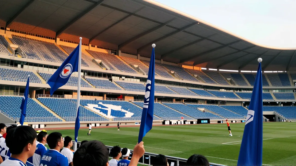 Tianjin Journalist Gu Ying Slams Shanghai Shenhua Fans for Group Insults to Yu Genwei, Sparks Heated Debate